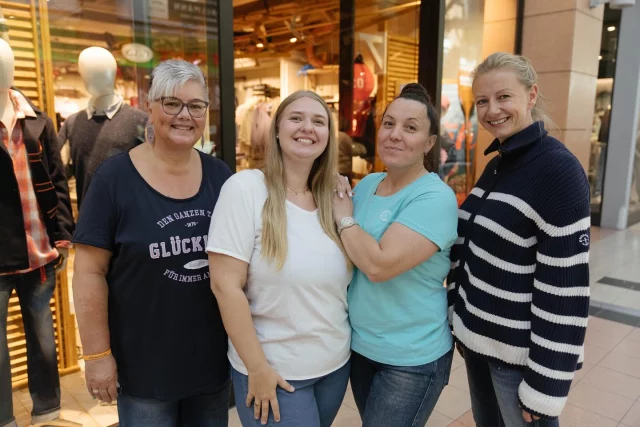 Sabine. Patricia. Tabe. Andrea.

Ein Team, das den Norden strahlen lässt! 💙

#bkfamily #bkretail #strandhaus #kiel #cittipark